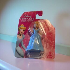 Disney Cinderella Princess Figural Bag Clip Keychain Mini Vinyl Plastic Figure